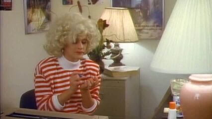 Вампир из Беверли Хиллз - фильм для взрослых