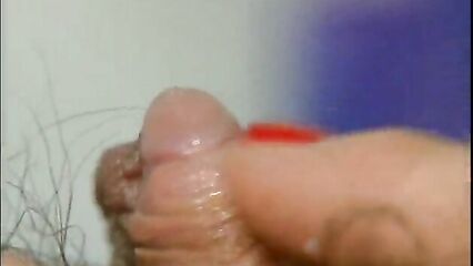 Сисястая немка мастурбирует огромный клитор крупным планом