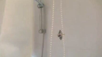 Милая жена согласилась на анал в душе