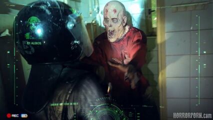 Порно ужасы: Жаждущие секса зомби атакуют нашу планету