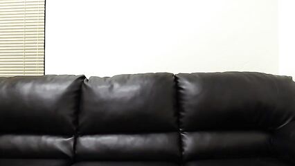 Первый анальный кастинг для Candace от BackRoomCasting