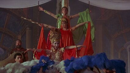 Калигула - полнометражный порно фильм с русским переводом