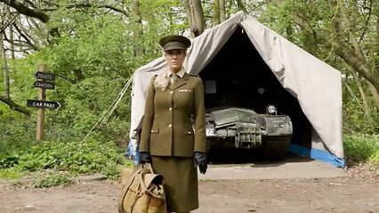 Услуги военных | Sevices Militaires [2017] с переводом