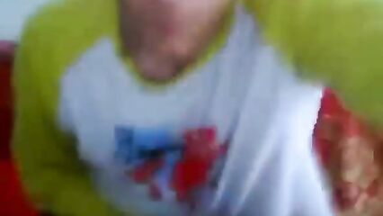 Самый большой в мире белый член попался на видео!