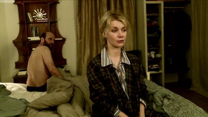 Сексуальные хроники французской семьи — порно фильм