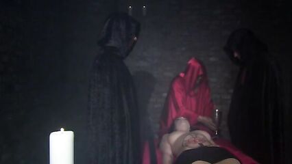 Порнофильм: Природа женщины (Эротические сны) 2010, на русском